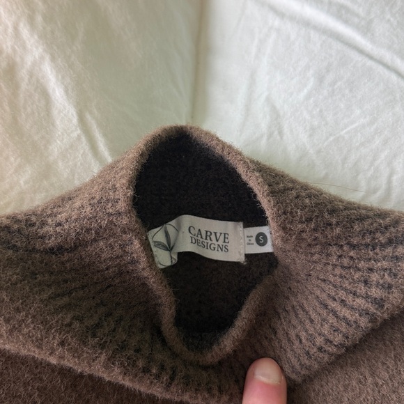 Women's Carve Designs Olivia Plush Sweater--Small - Picture 4 of 14